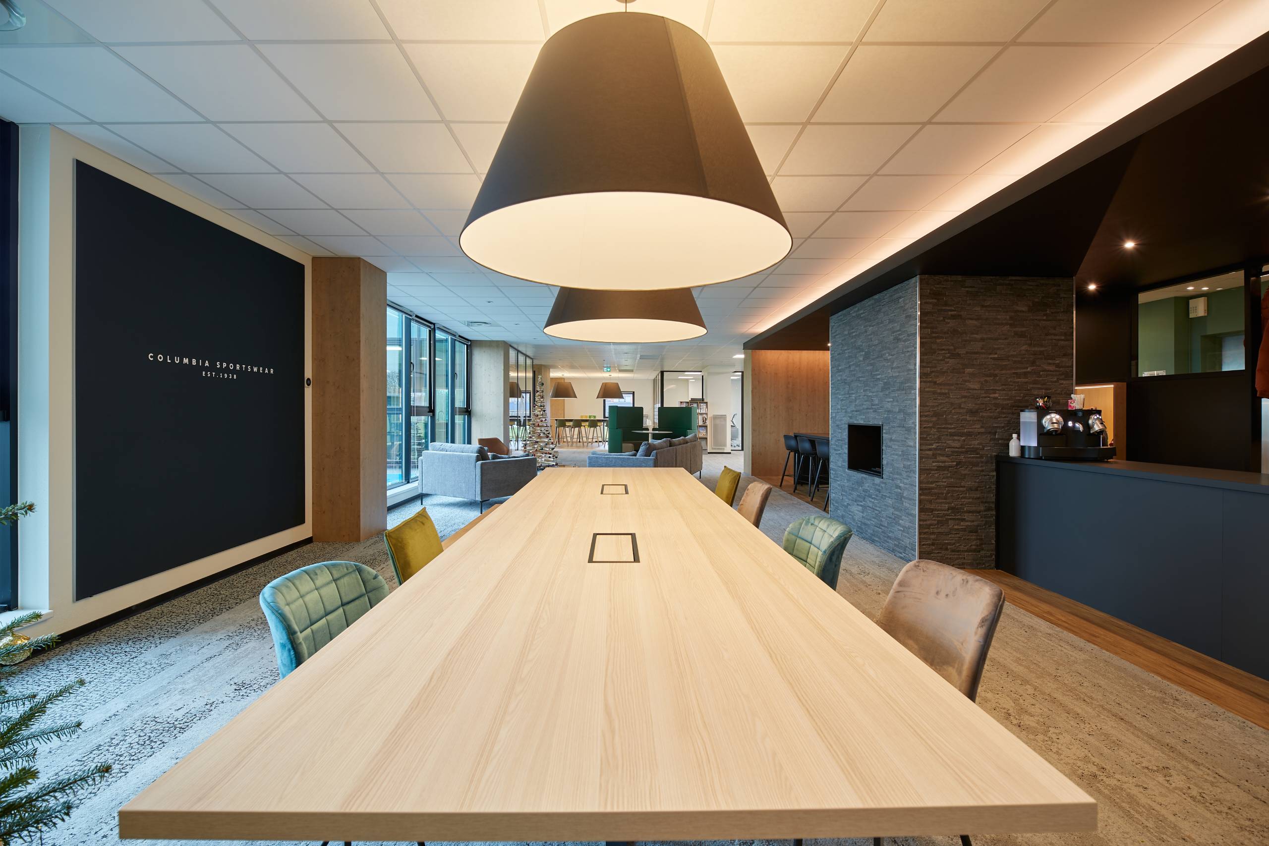 Tertia Solutions, spécialiste en aménagement de bureau professionnel - Workcafé - Espace de socialisation Columbia