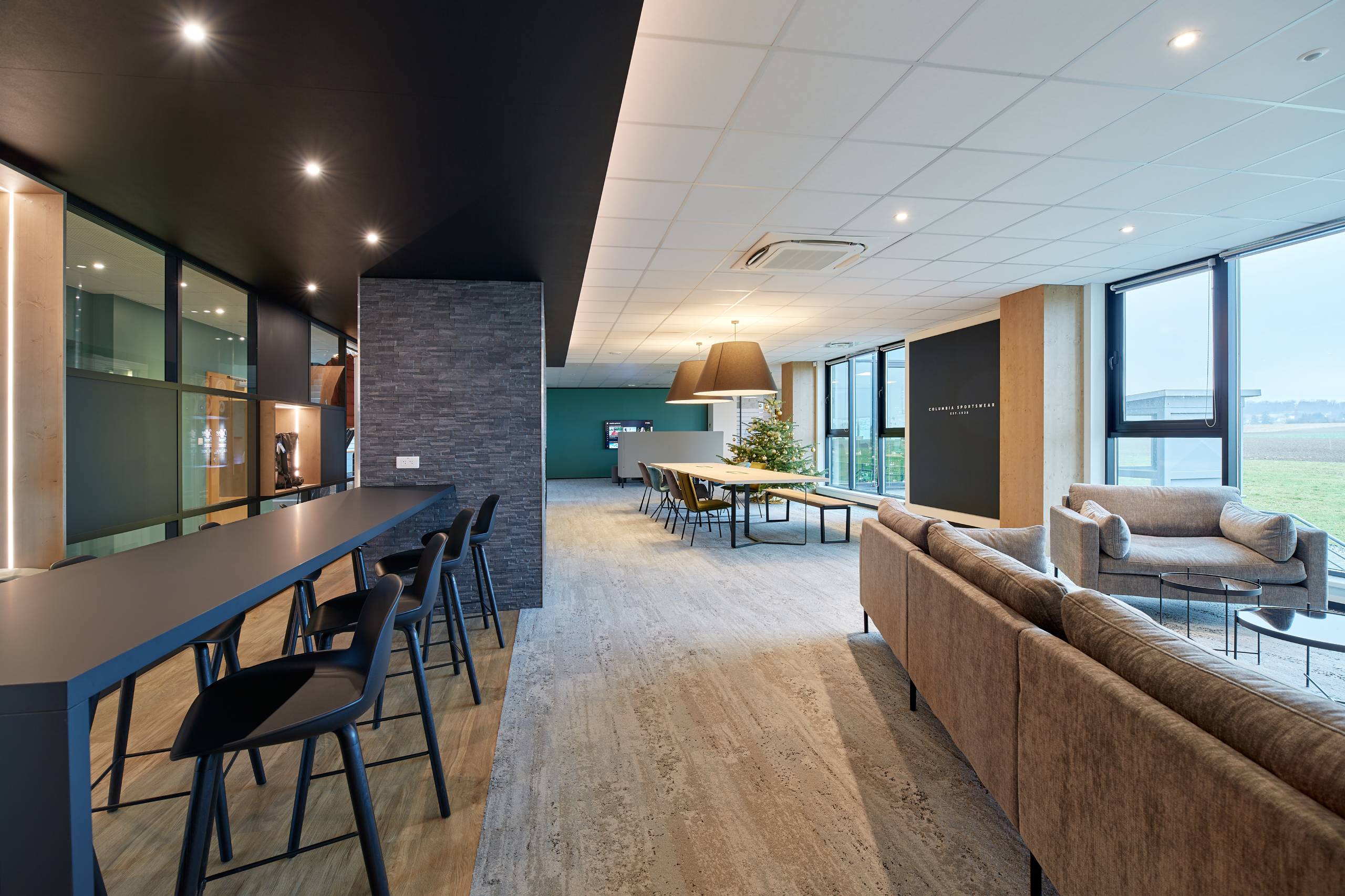 Tertia Solutions, spécialiste en aménagement de bureau professionnel - Workcafé - Espace de socialisation Columbia 3