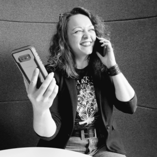 Tertia Solutions, spécialiste en aménagement de bureau professionnel - Fanny