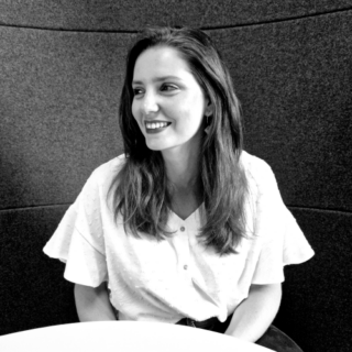 Tertia Solutions, spécialiste en aménagement de bureau professionnel - Justine