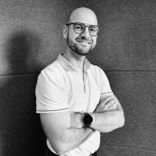 Tertia Solutions, spécialiste en aménagement de bureau professionnel - Laurent E