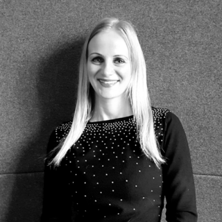 Tertia Solutions, spécialiste en aménagement de bureau professionnel - Sandra W
