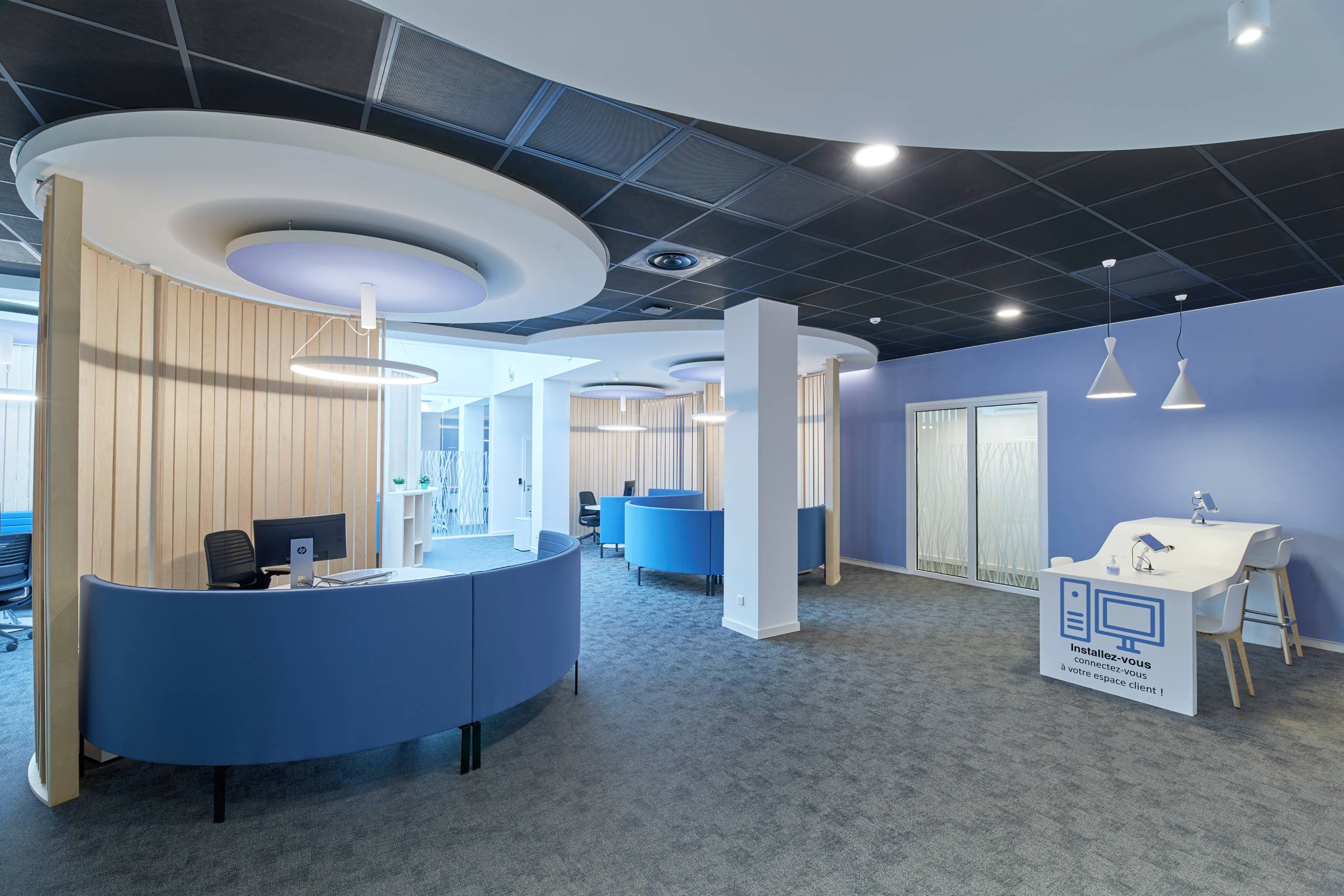 Tertia Solutions, spécialiste en aménagement de bureau professionnel - Espace accueil agence Mutest