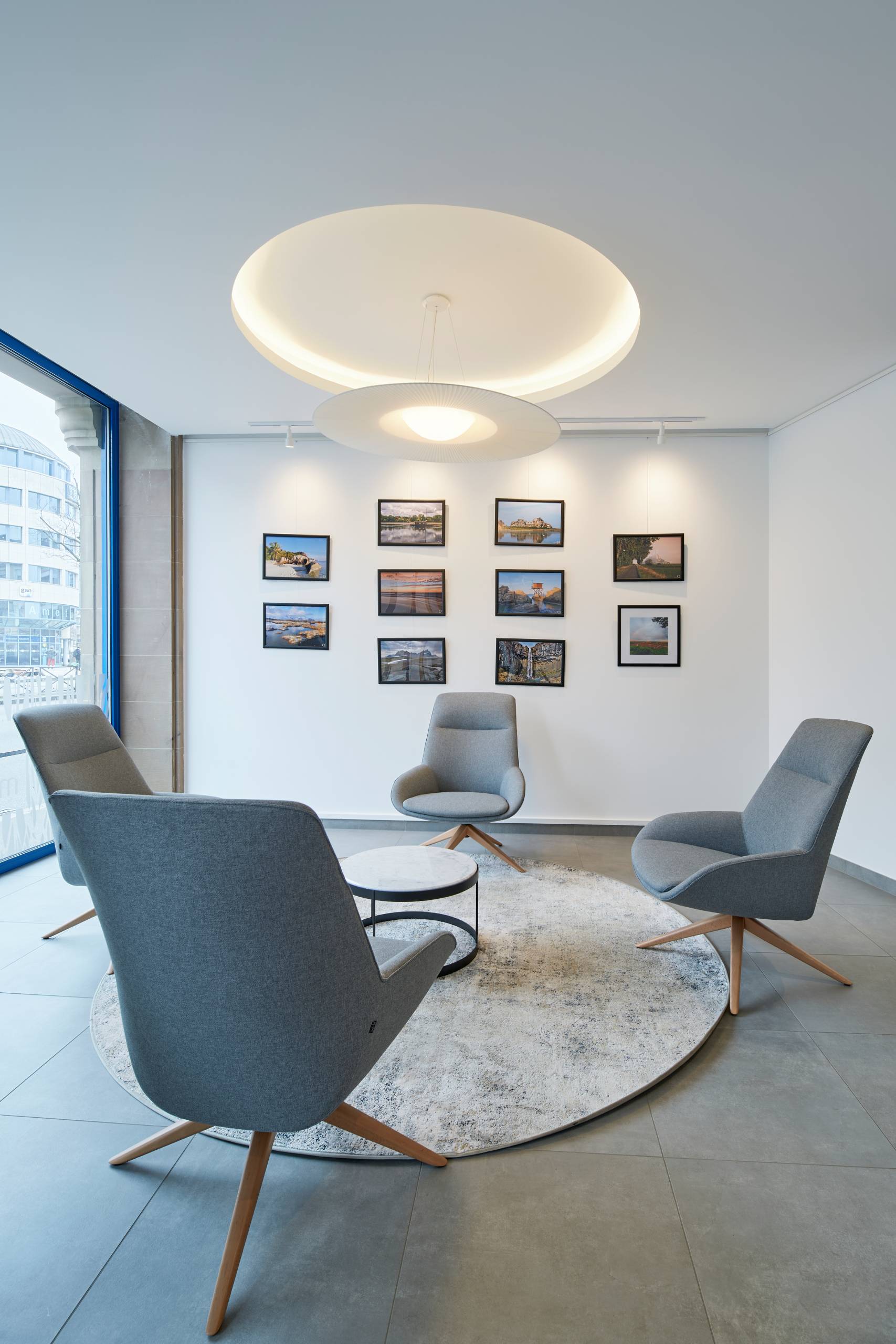 Tertia Solutions, spécialiste en aménagement de bureau professionnel - Espace accueil agence Mutest