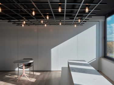 Tertia Solutions - mur mobile bureau professionnel - Il Cosmetics mur fermé