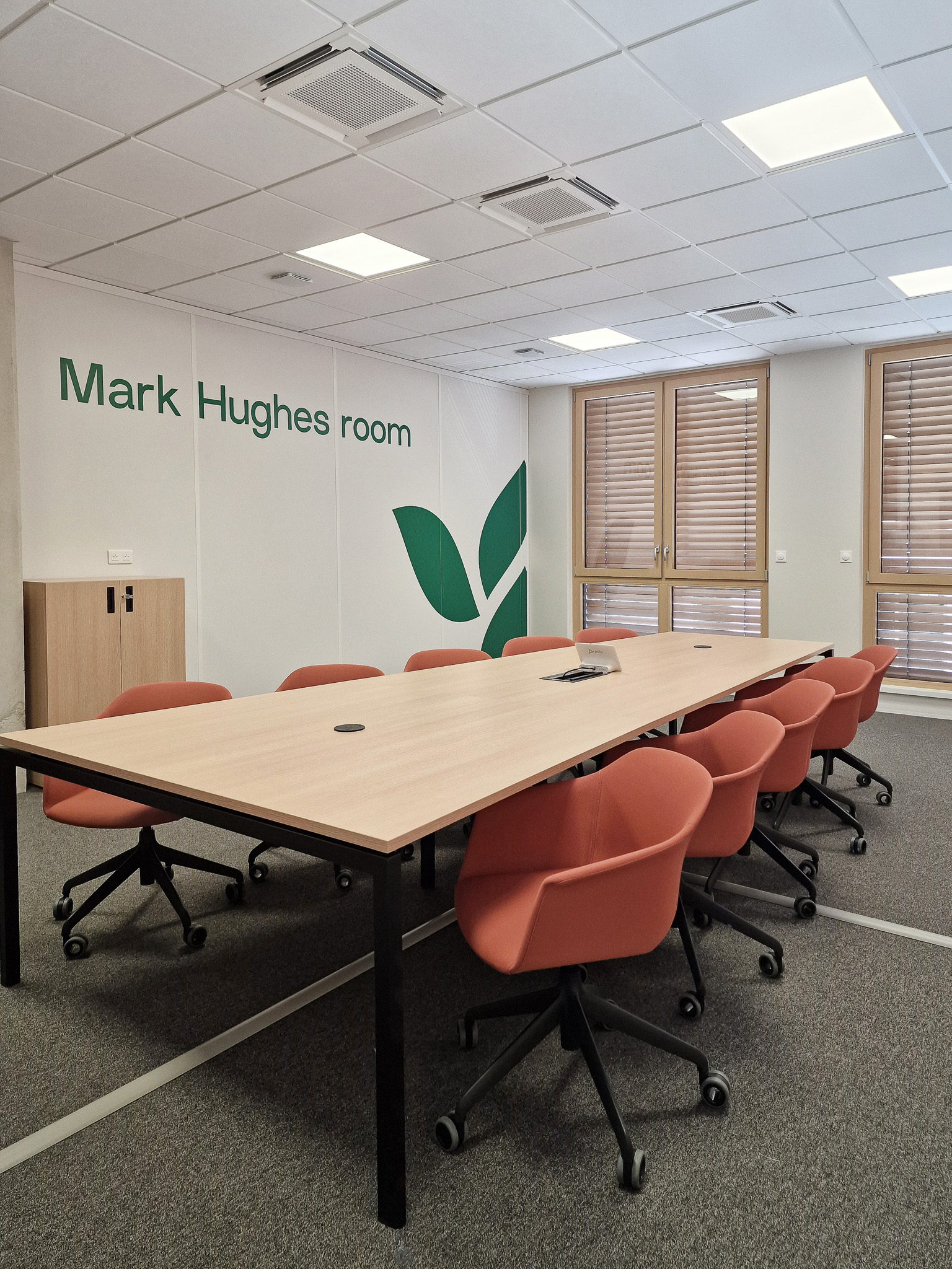 Tertia Solutions, expert en aménagement d'espaces de travail - Salle de réunion audiovisuel - Herbalife