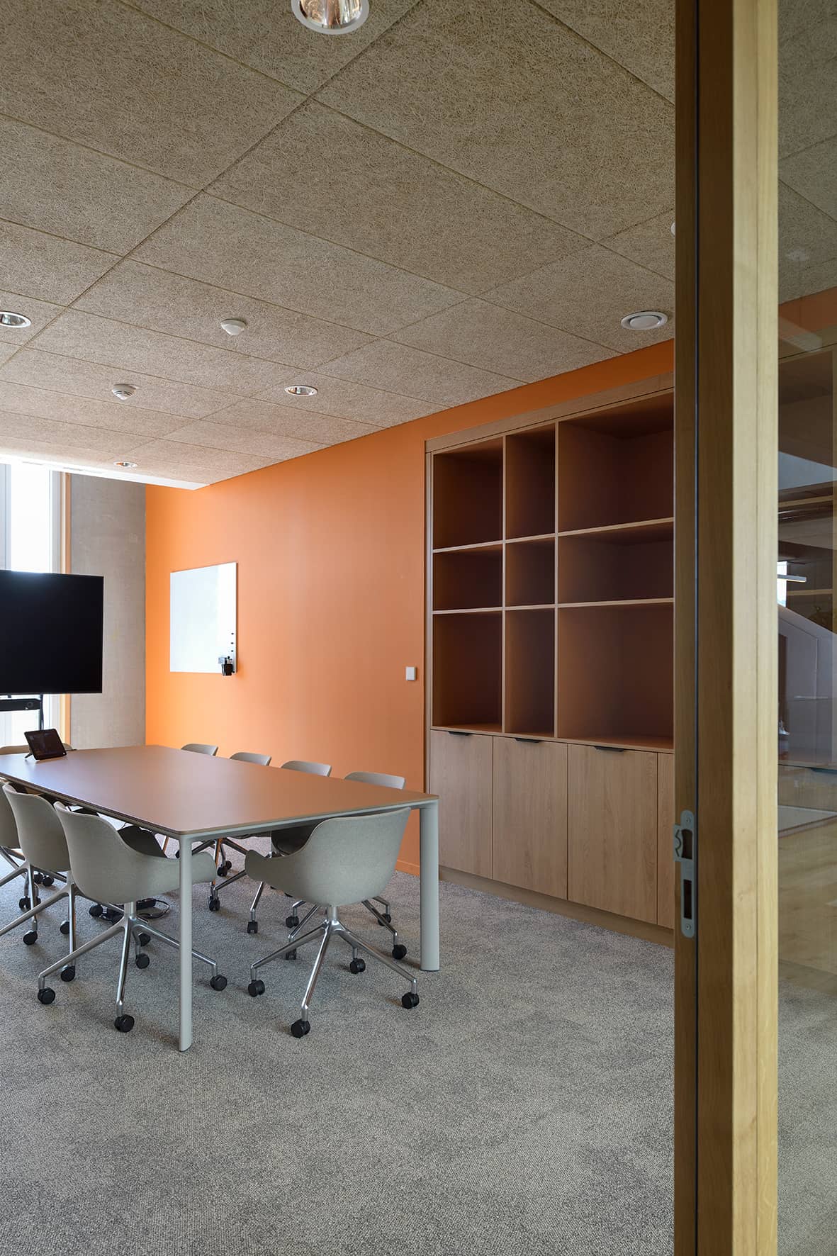Tertia Solutions, expert en aménagement d'espaces de travail - Endress Hauser - Salle de réunion