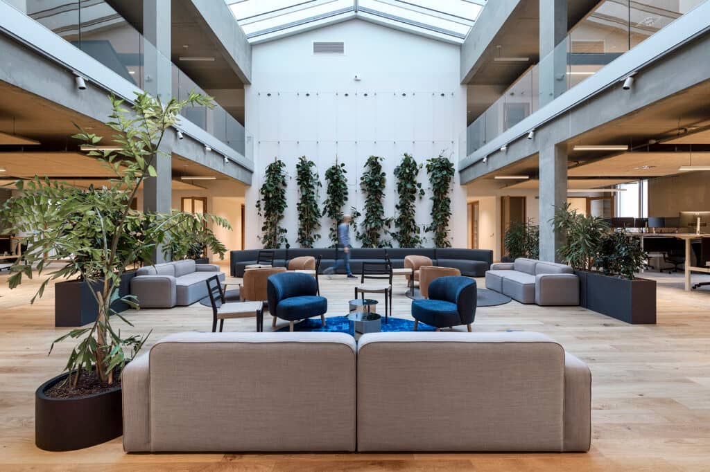 Tertia Solutions, expert en aménagement d'espaces de travail - Endress Hauser - Espace accueil