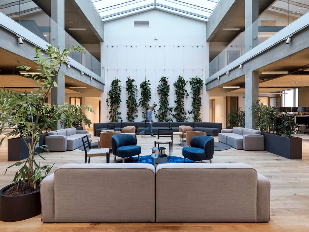 Tertia Solutions, expert en aménagement d'espaces de travail - Endress Hauser - Espace accueil