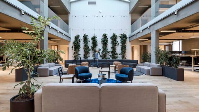Tertia Solutions, expert en aménagement d'espaces de travail - Endress Hauser - Espace accueil